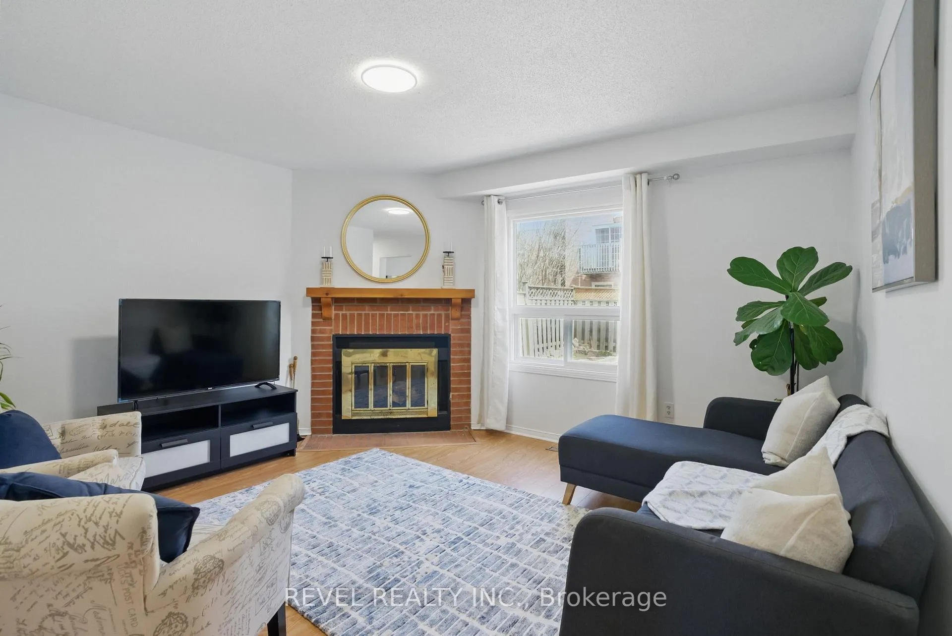 Photo 8 of 54 Chalmers Crescent, Ajax, Central — HOMEH