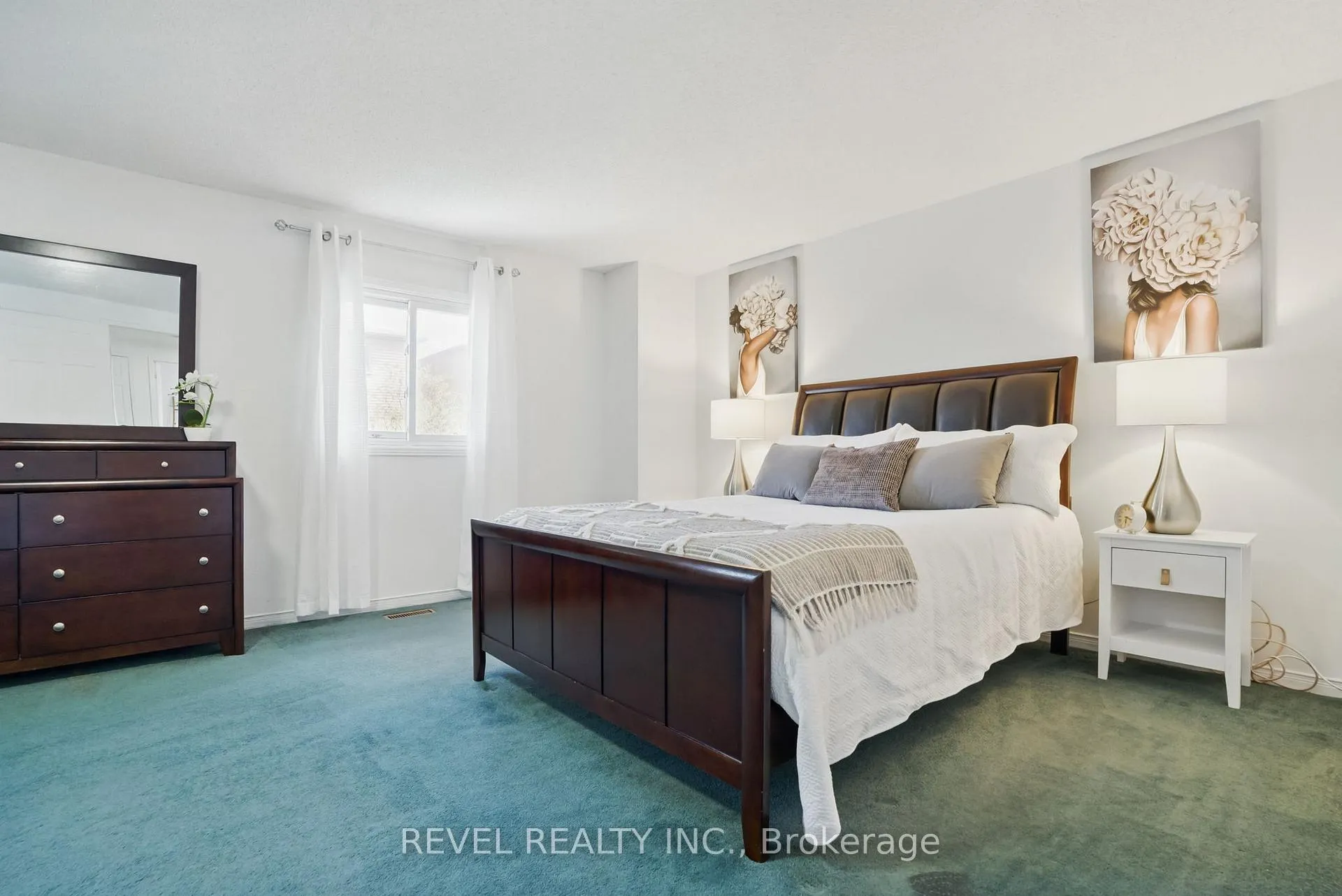 Photo 12 of 54 Chalmers Crescent, Ajax, Central — HOMEH