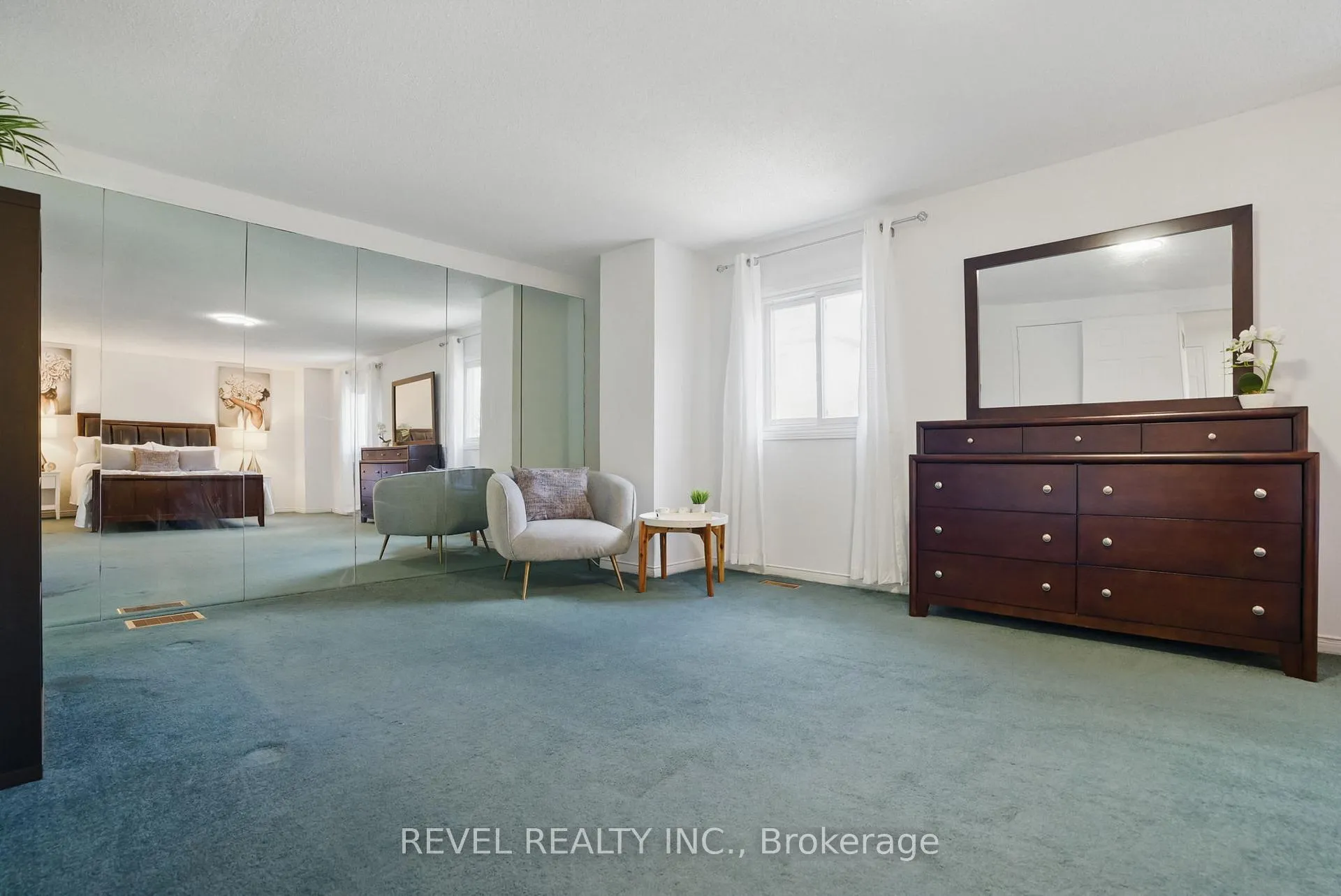 Photo 14 of 54 Chalmers Crescent, Ajax, Central — HOMEH