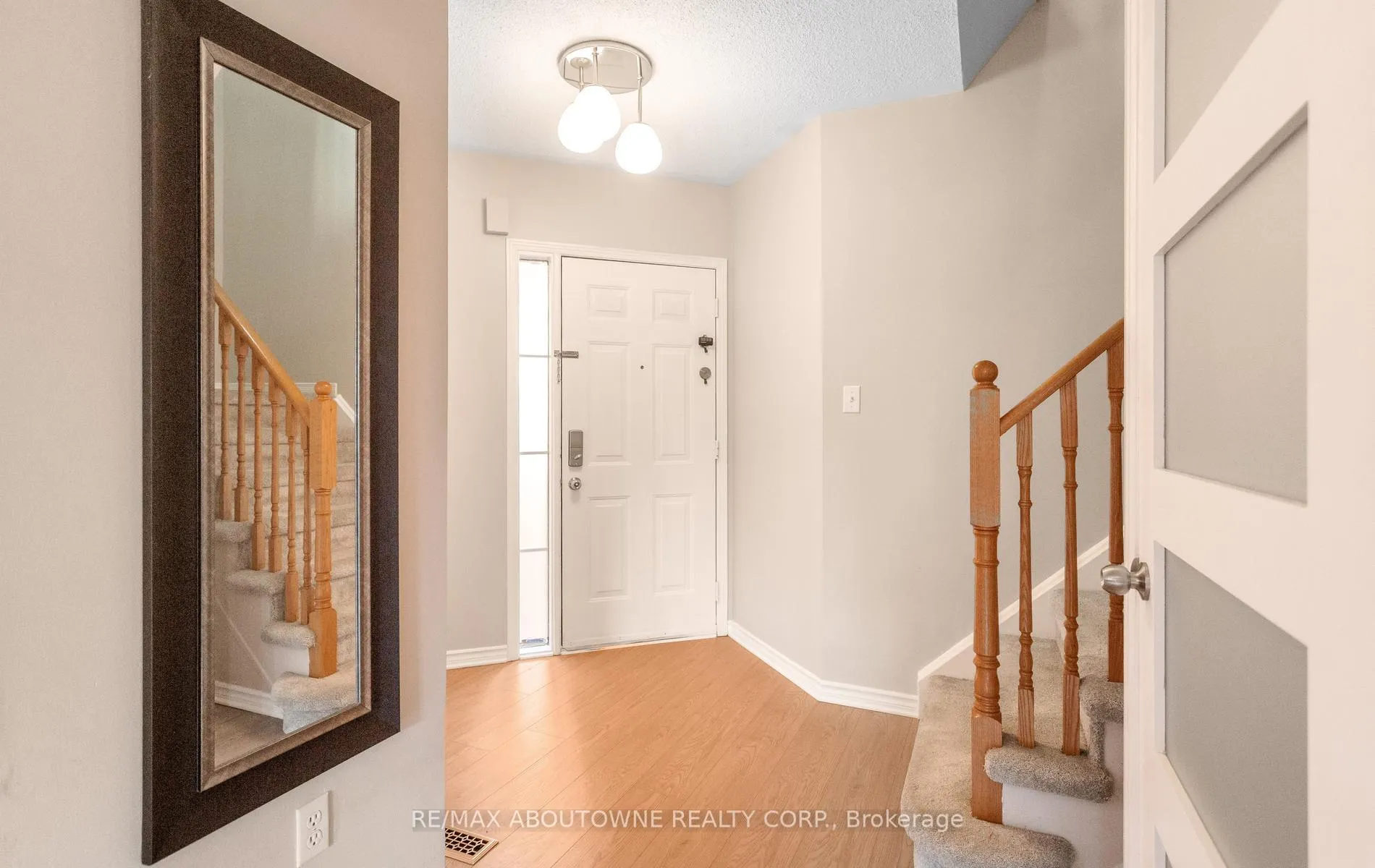 Photo 4 of 1363 Brookstar Drive, Oakville, West Oak Trails — HOMEH