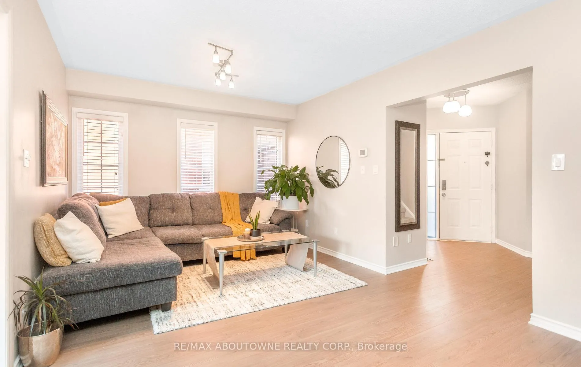 Photo 9 of 1363 Brookstar Drive, Oakville, West Oak Trails — HOMEH