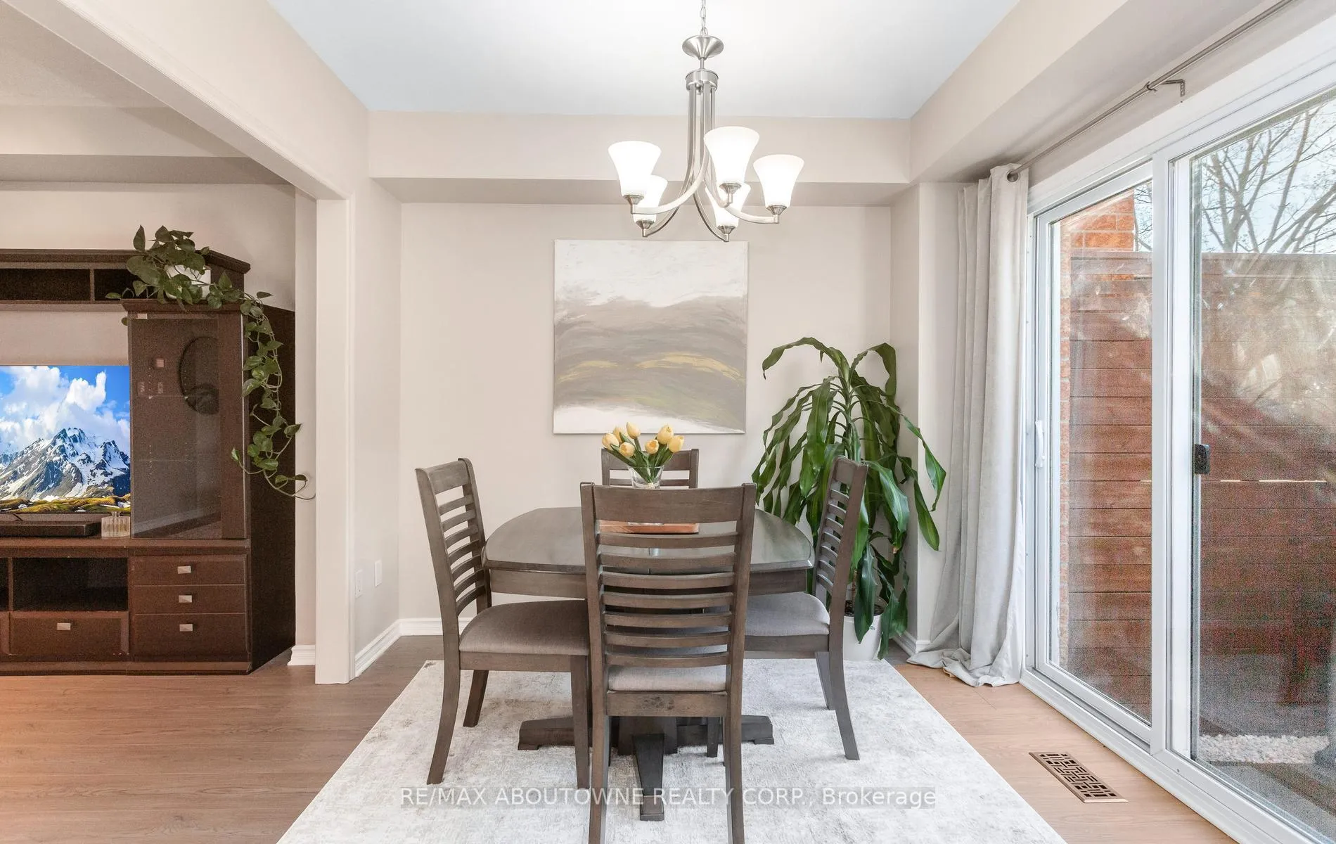 Photo 15 of 1363 Brookstar Drive, Oakville, West Oak Trails — HOMEH