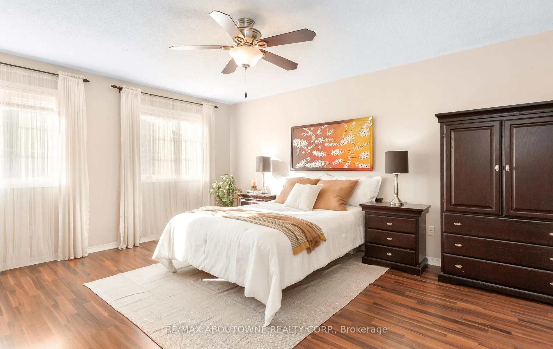 Photo 17 of 1363 Brookstar Drive, Oakville, West Oak Trails — HOMEH