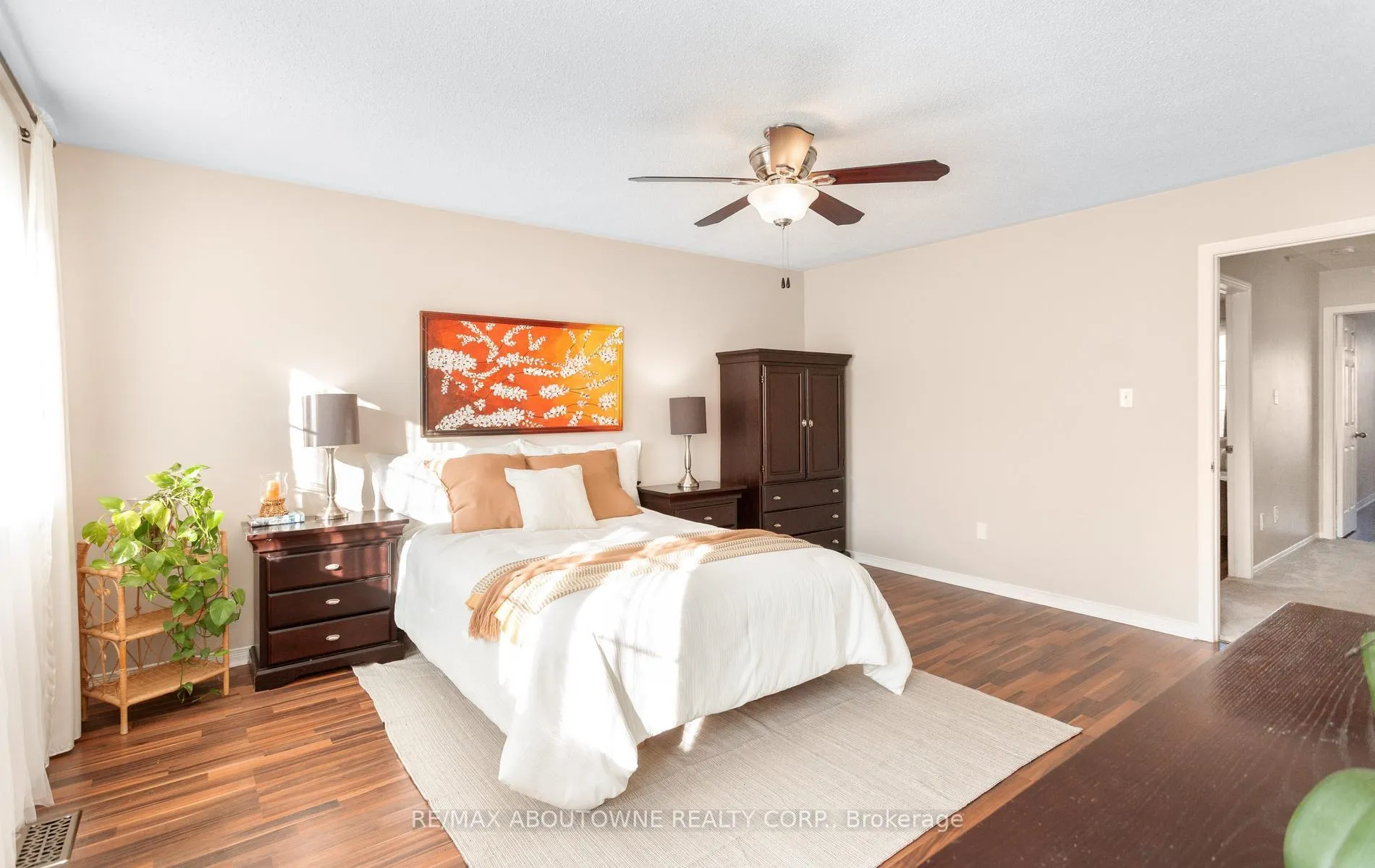 Photo 18 of 1363 Brookstar Drive, Oakville, West Oak Trails — HOMEH