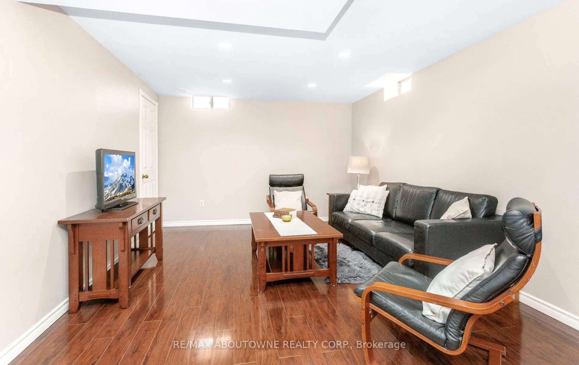 Photo 31 of 1363 Brookstar Drive, Oakville, West Oak Trails — HOMEH