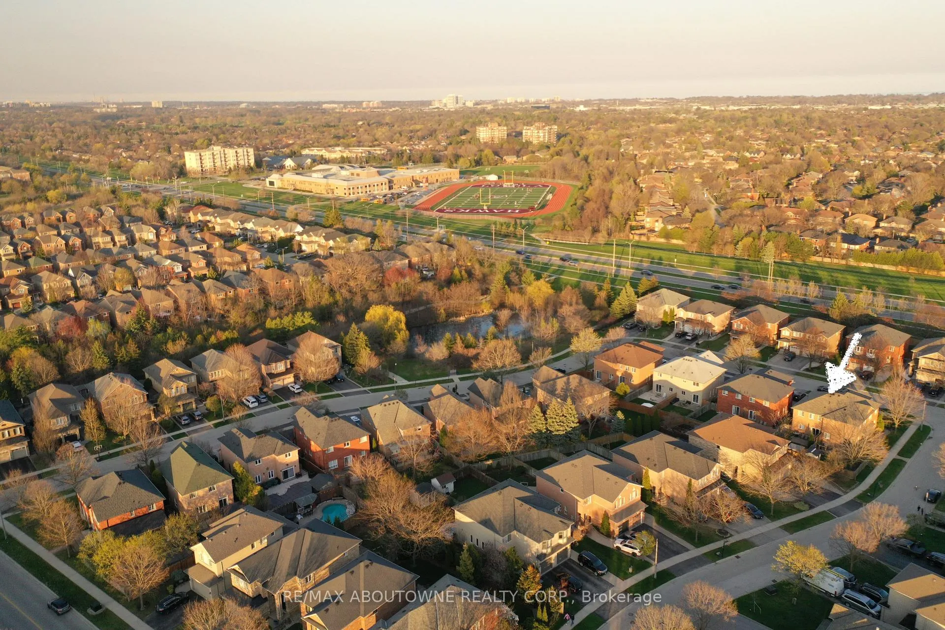 Photo 38 of 1363 Brookstar Drive, Oakville, West Oak Trails — HOMEH