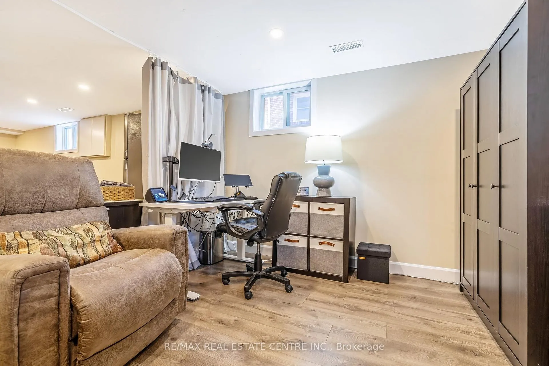 Photo 25 of 48 Knightswood Boulevard, Guelph, Riverside Park — HOMEH