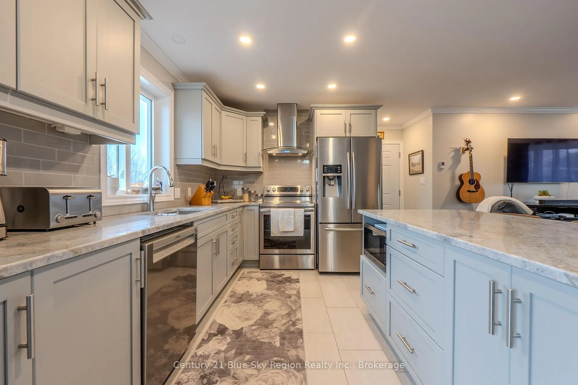 Photo 3 of 192 Dovercourt Road, West Nipissing, Sturgeon Falls — HOMEH