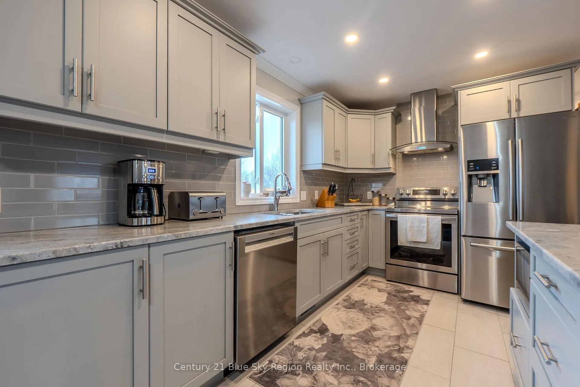 Photo 4 of 192 Dovercourt Road, West Nipissing, Sturgeon Falls — HOMEH