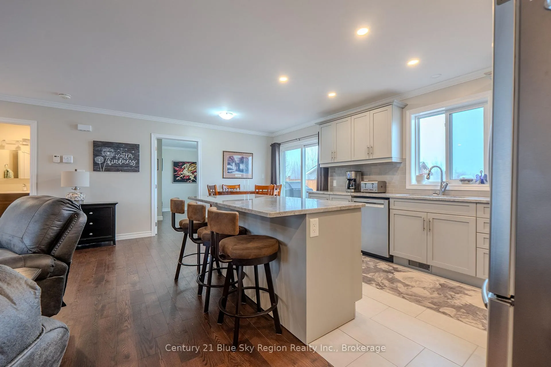 Photo 7 of 192 Dovercourt Road, West Nipissing, Sturgeon Falls — HOMEH