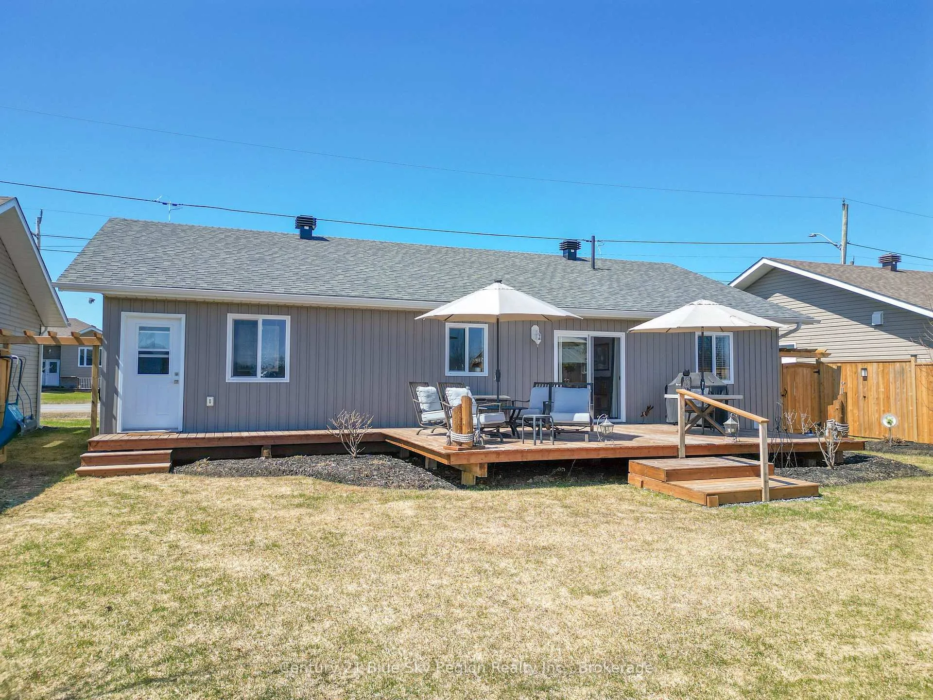 Photo 38 of 192 Dovercourt Road, West Nipissing, Sturgeon Falls — HOMEH