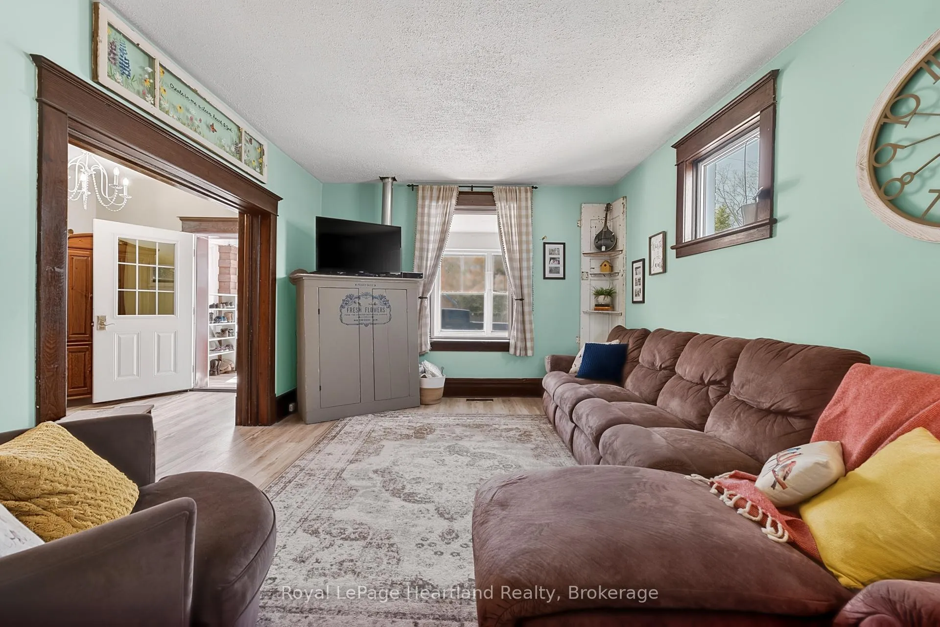 Photo 10 of 20 William Street, Minto — HOMEH