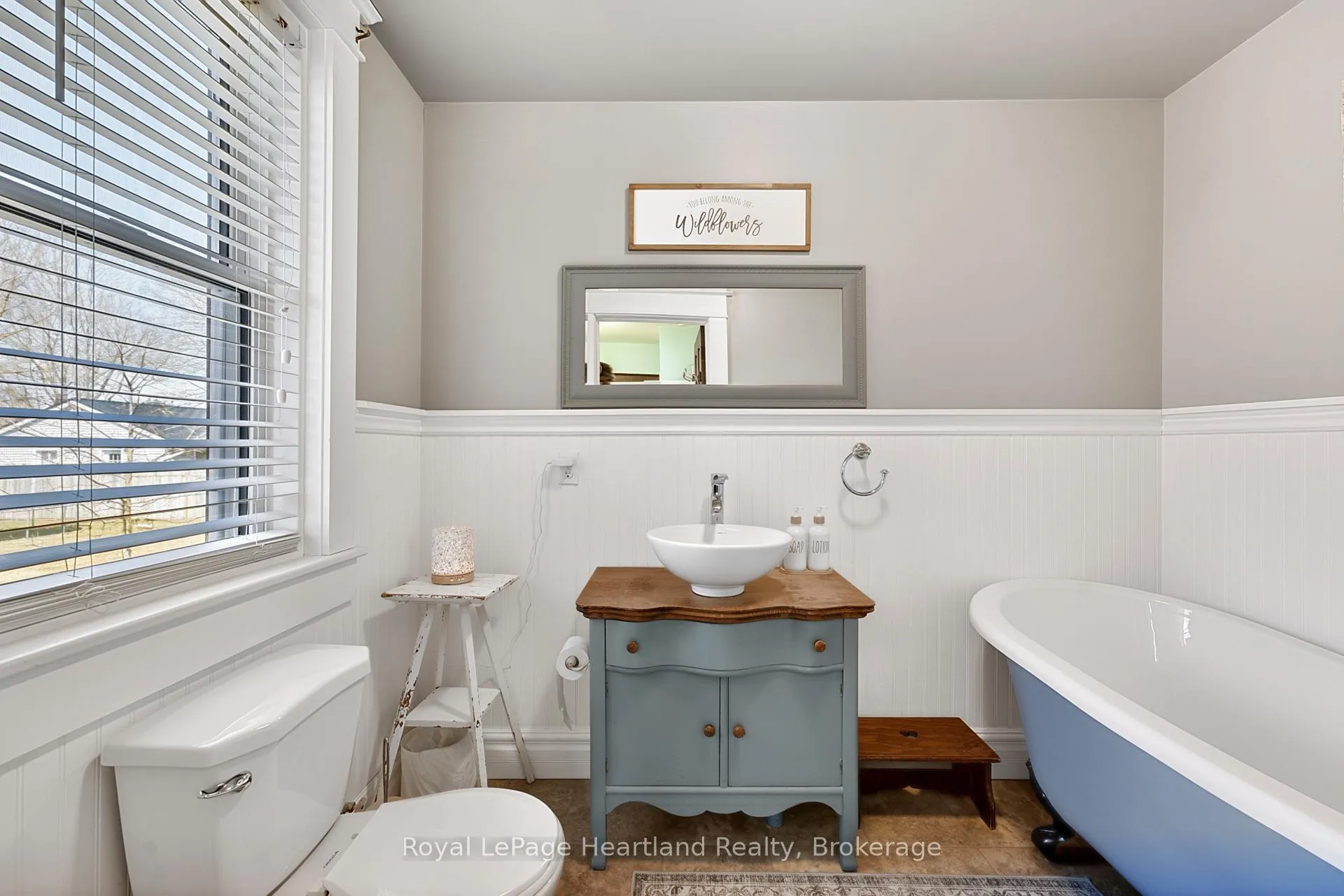 Photo 12 of 20 William Street, Minto — HOMEH