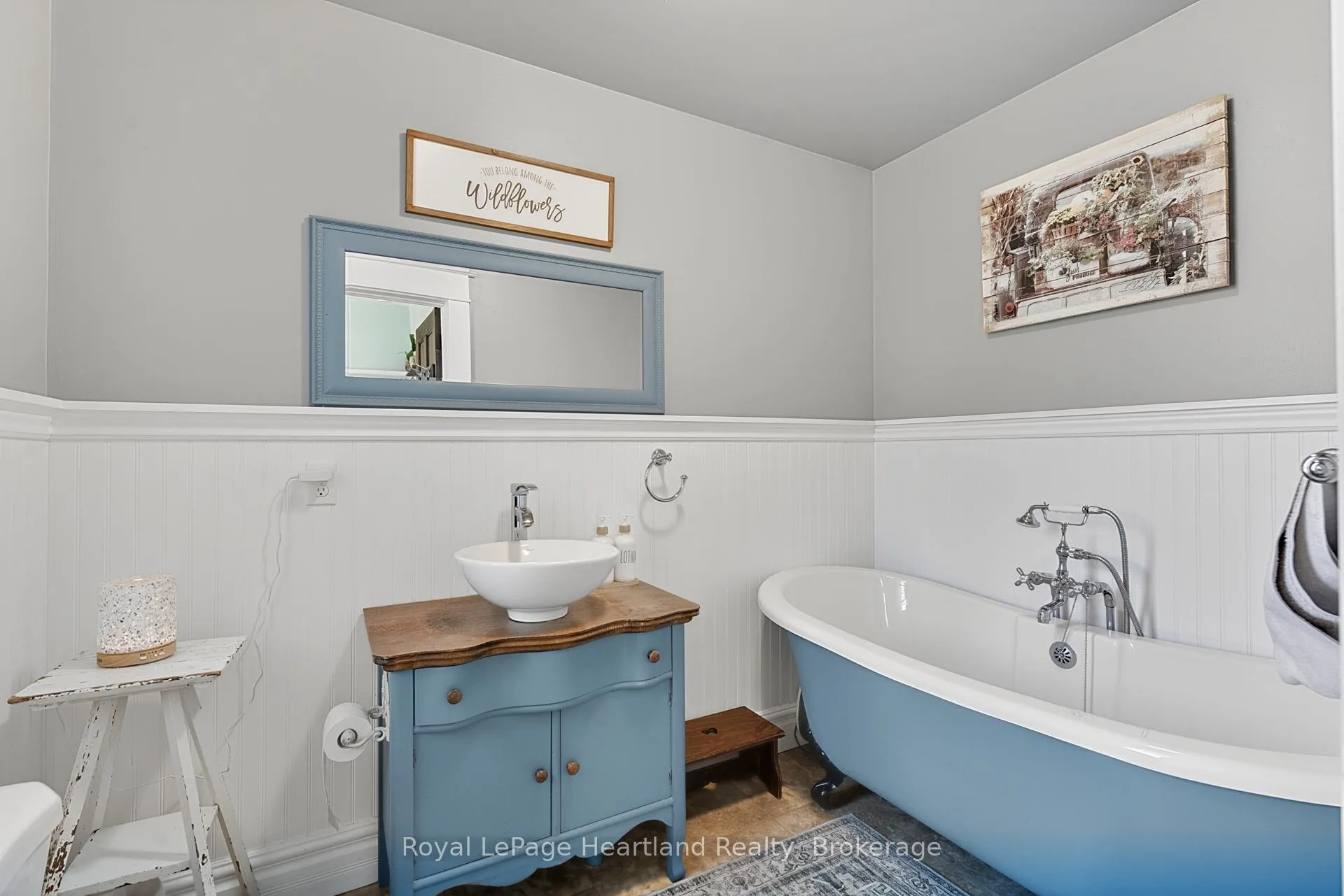Photo 13 of 20 William Street, Minto — HOMEH