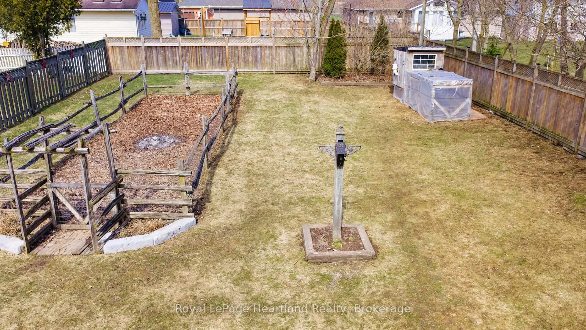 Photo 37 of 20 William Street, Minto — HOMEH