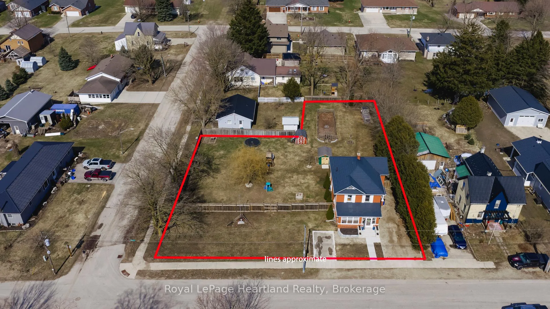 Photo 40 of 20 William Street, Minto — HOMEH