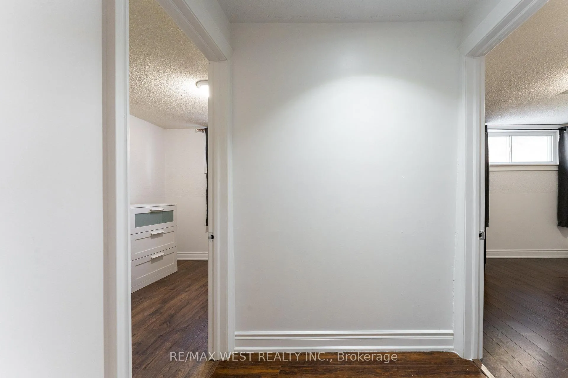 Photo 38 of 34 Barkwin Drive, Etobicoke, Thistletown-Beaumonde Heights — HOMEH