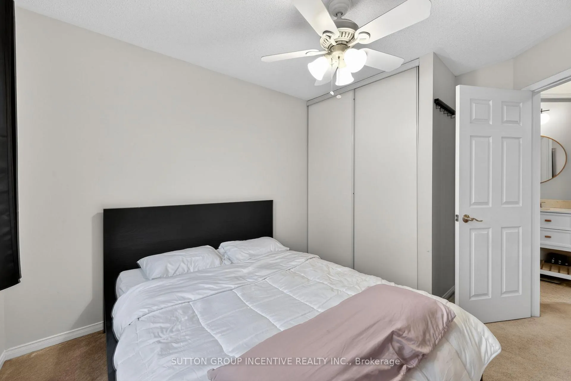 Photo 19 of 46 Bates Court, Barrie, Painswick North — HOMEH