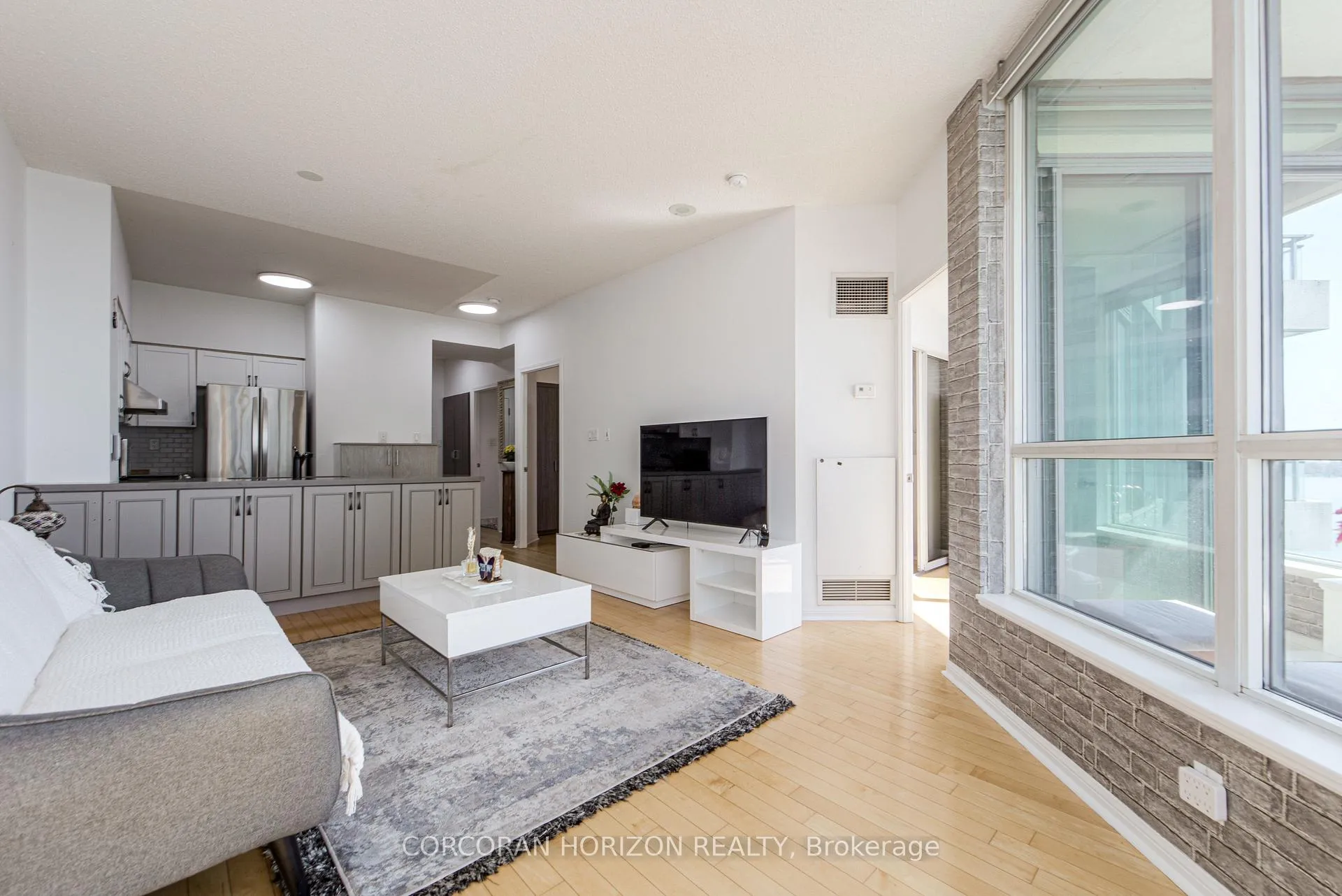 Photo 9 of Unit 2009, 228 Queens Quay W, Toronto, Waterfront Communities — HOMEH