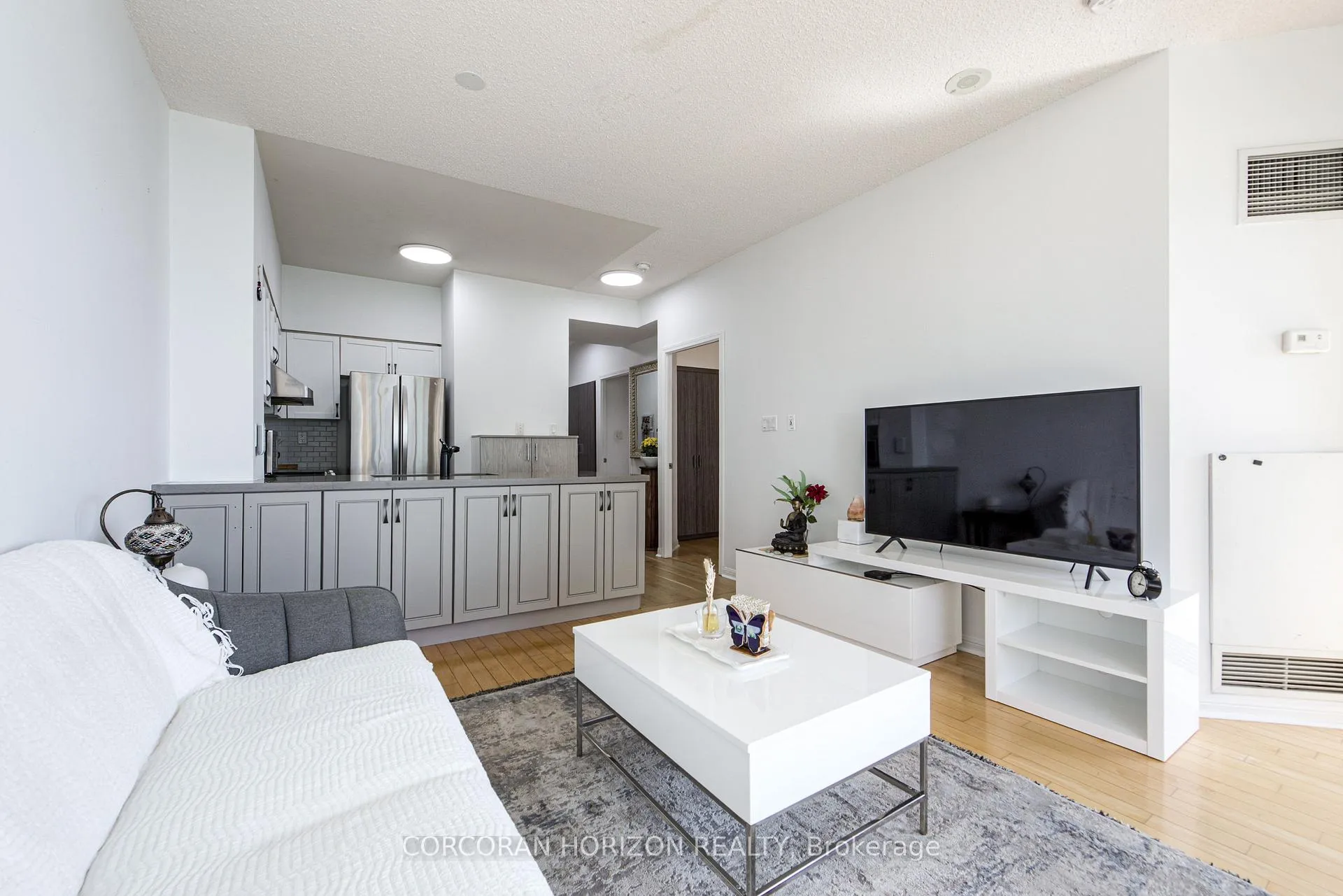 Photo 12 of Unit 2009, 228 Queens Quay W, Toronto, Waterfront Communities — HOMEH