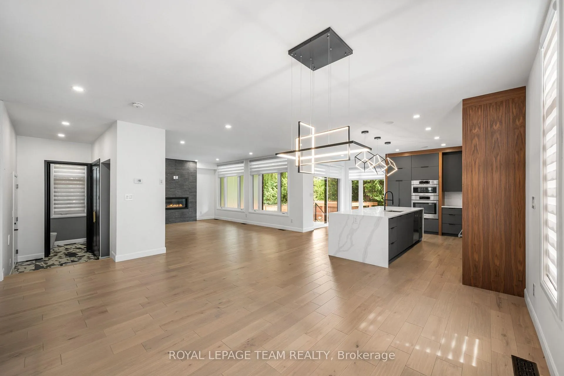 Photo 9 of 679 Broadview Avenue, Ottawa, Laurentianview — HOMEH