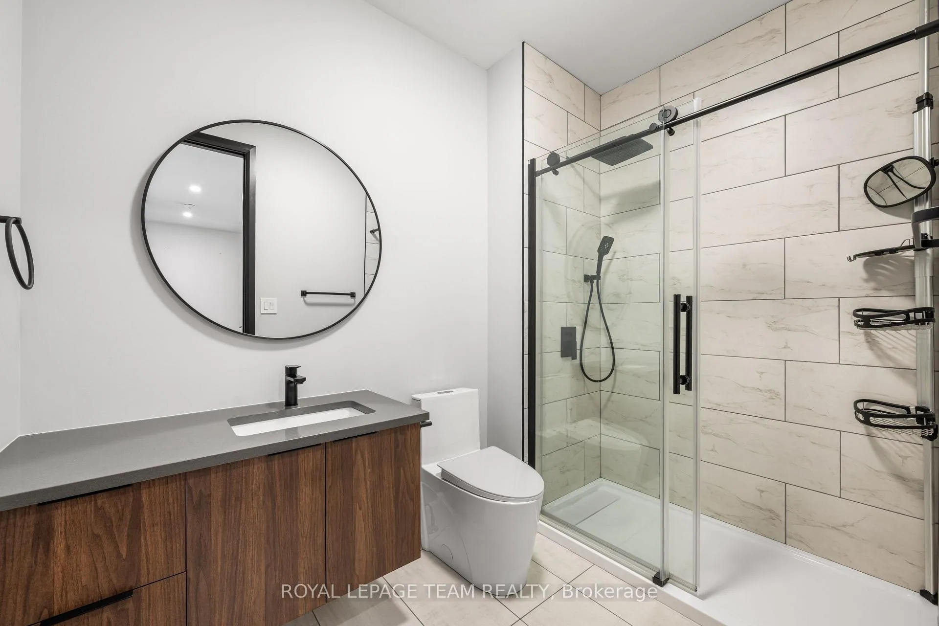 Photo 18 of 679 Broadview Avenue, Ottawa, Laurentianview — HOMEH