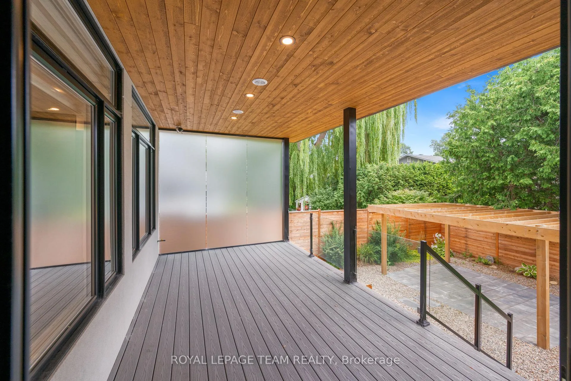 Photo 35 of 679 Broadview Avenue, Ottawa, Laurentianview — HOMEH