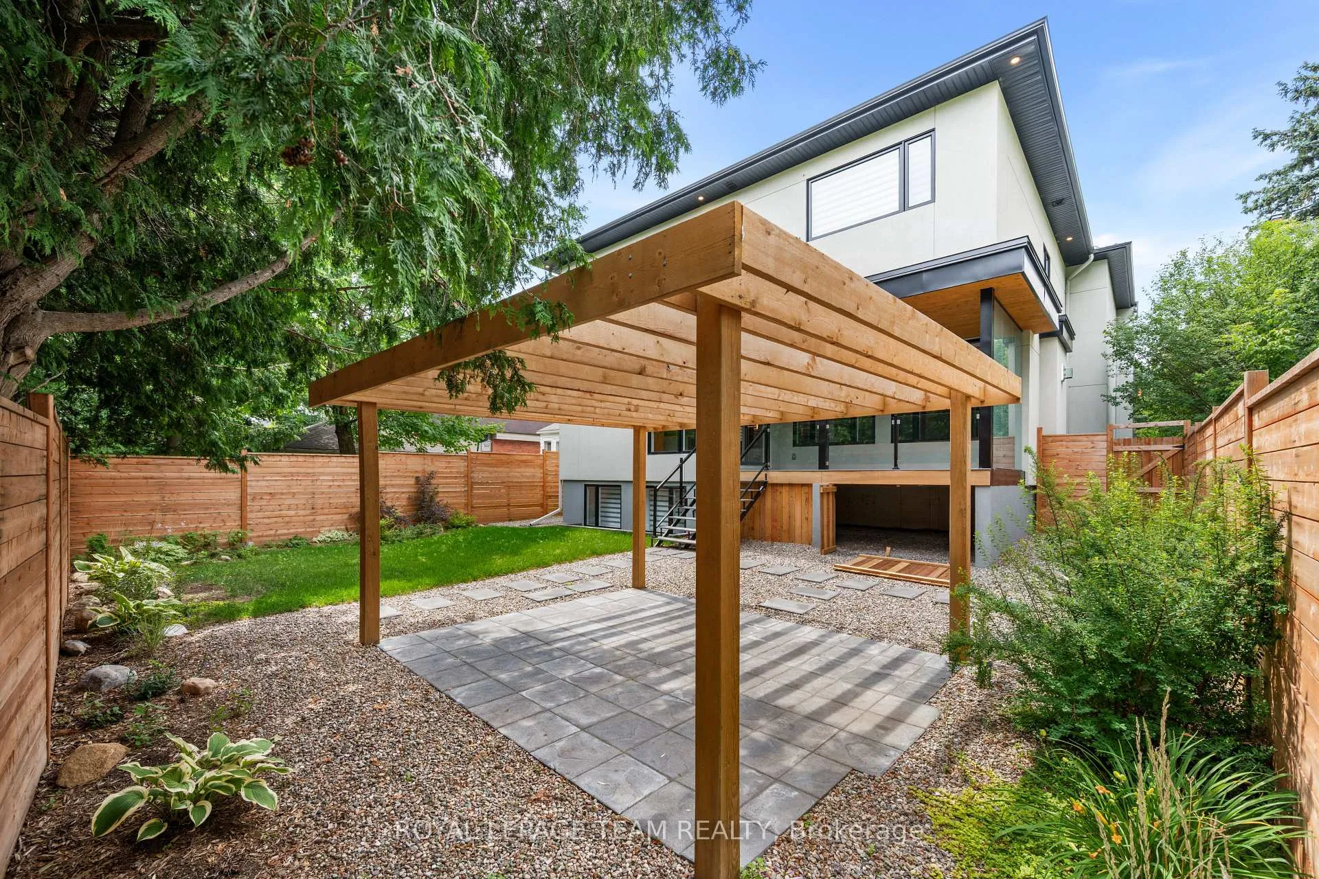 Photo 40 of 679 Broadview Avenue, Ottawa, Laurentianview — HOMEH