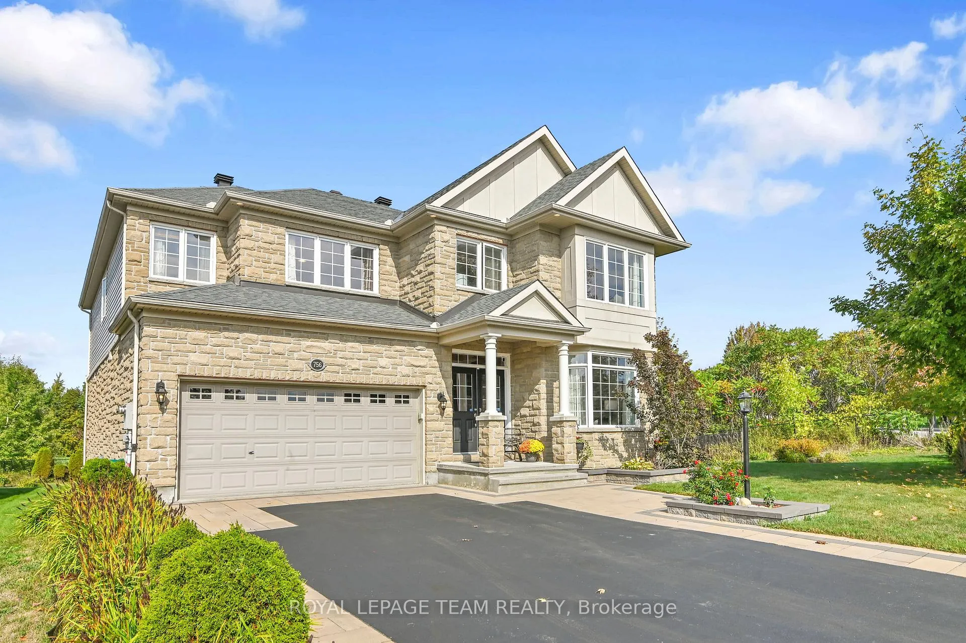 Photo 2 of 756 Kilbirnie Drive, Ottawa, Barrhaven - Stonebridge — HOMEH