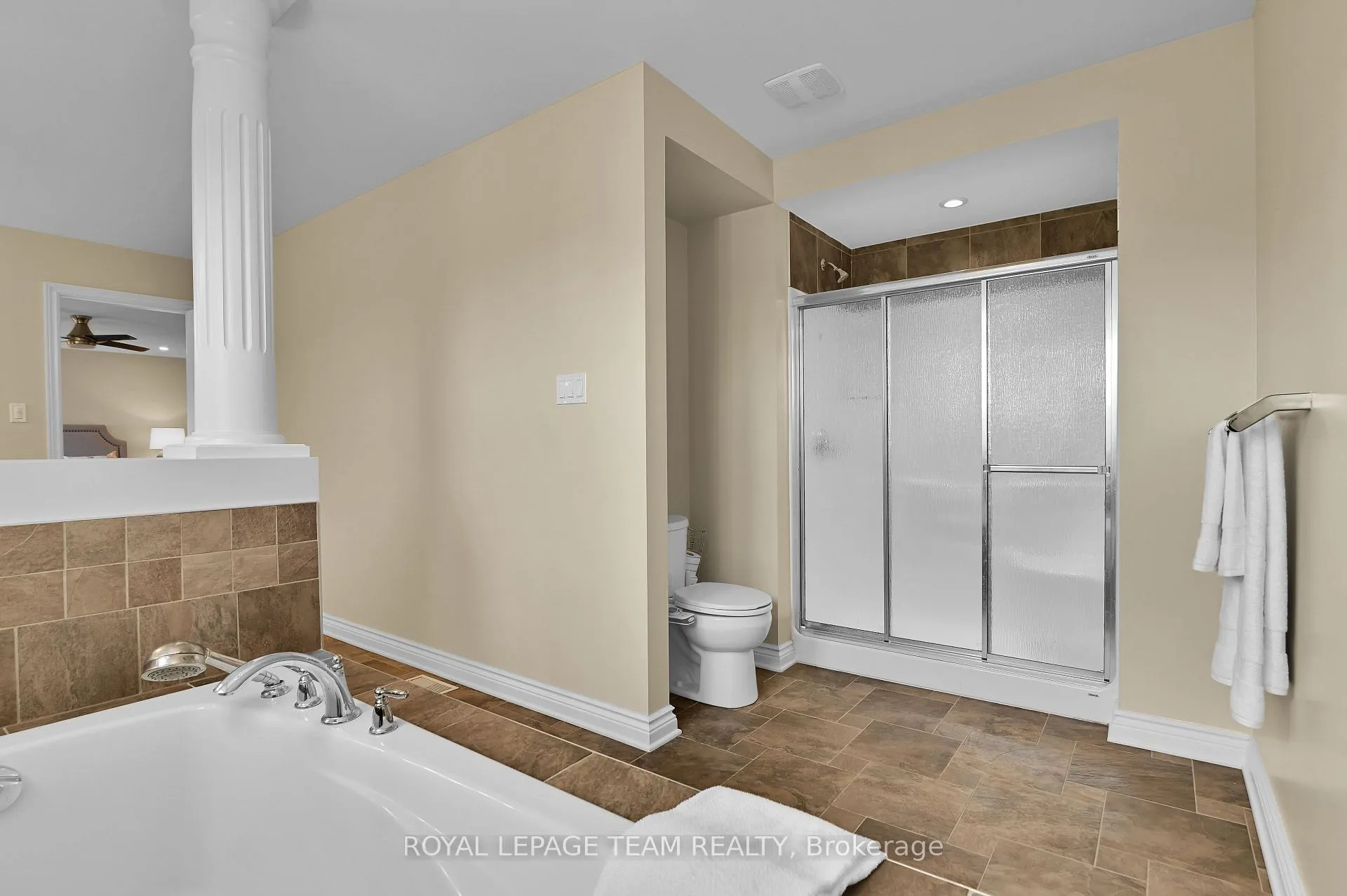 Photo 19 of 756 Kilbirnie Drive, Ottawa, Barrhaven - Stonebridge — HOMEH
