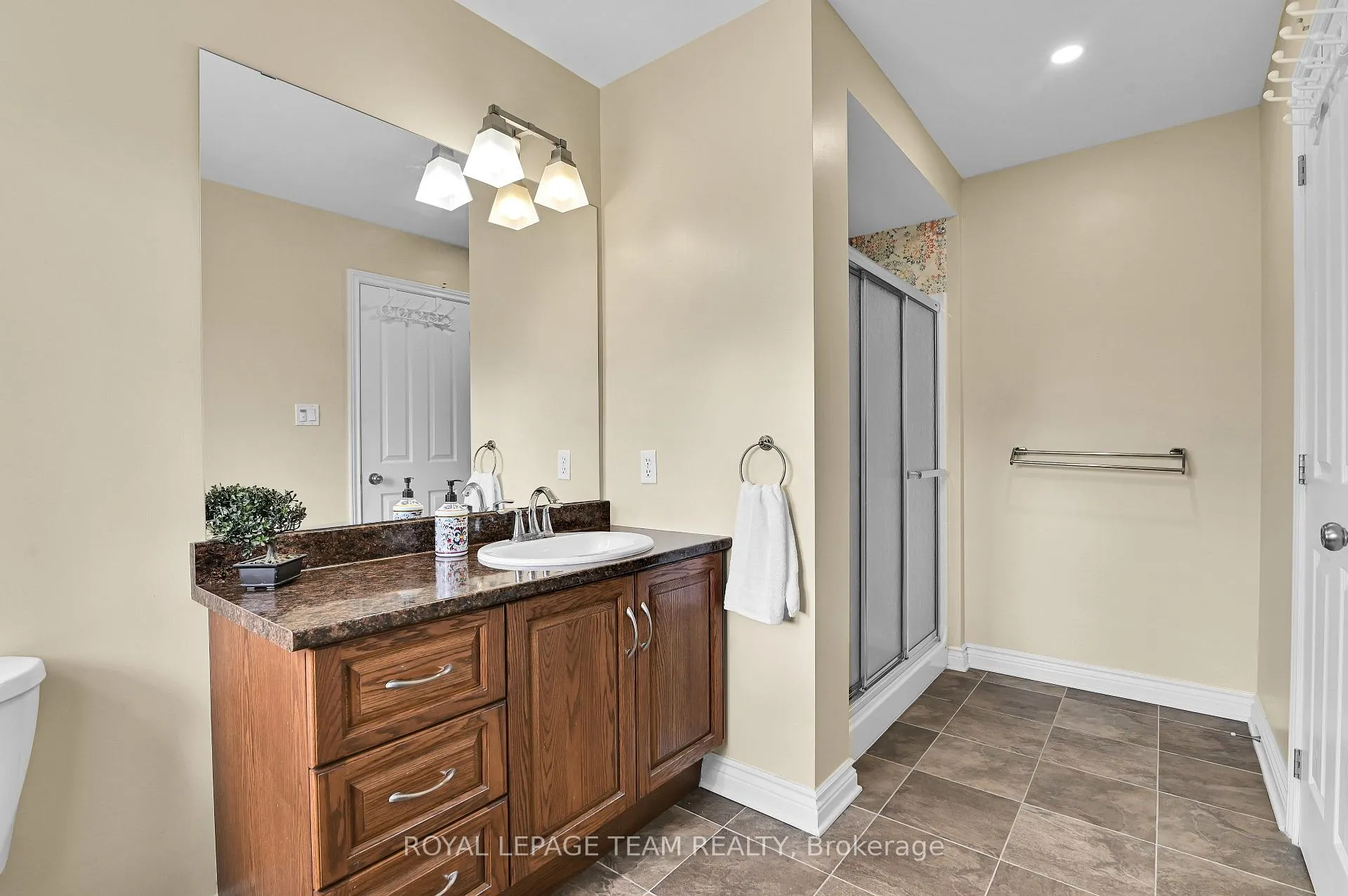 Photo 26 of 756 Kilbirnie Drive, Ottawa, Barrhaven - Stonebridge — HOMEH
