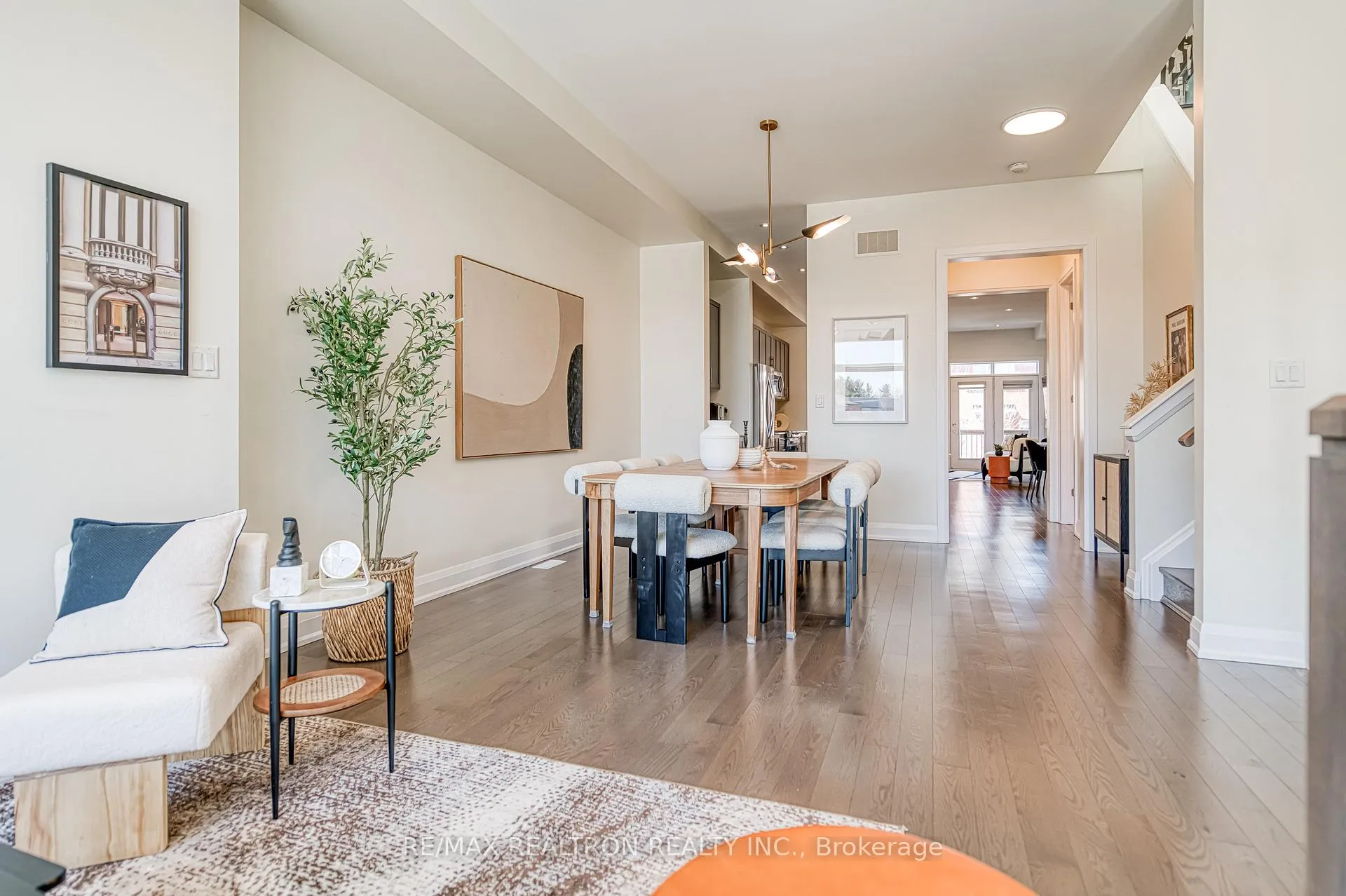 Photo 14 of 10 Hesperus Road, Vaughan, Patterson — HOMEH