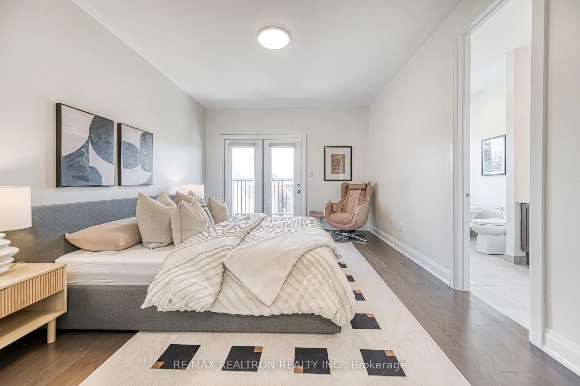 Photo 32 of 10 Hesperus Road, Vaughan, Patterson — HOMEH