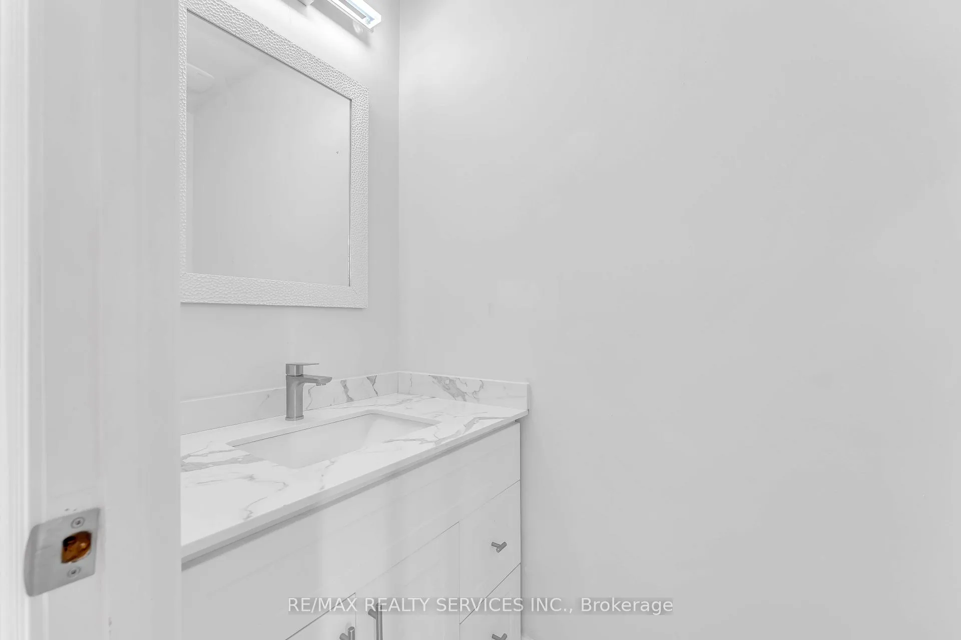 Photo 7 of 54 Greene Drive, Brampton, Madoc — HOMEH