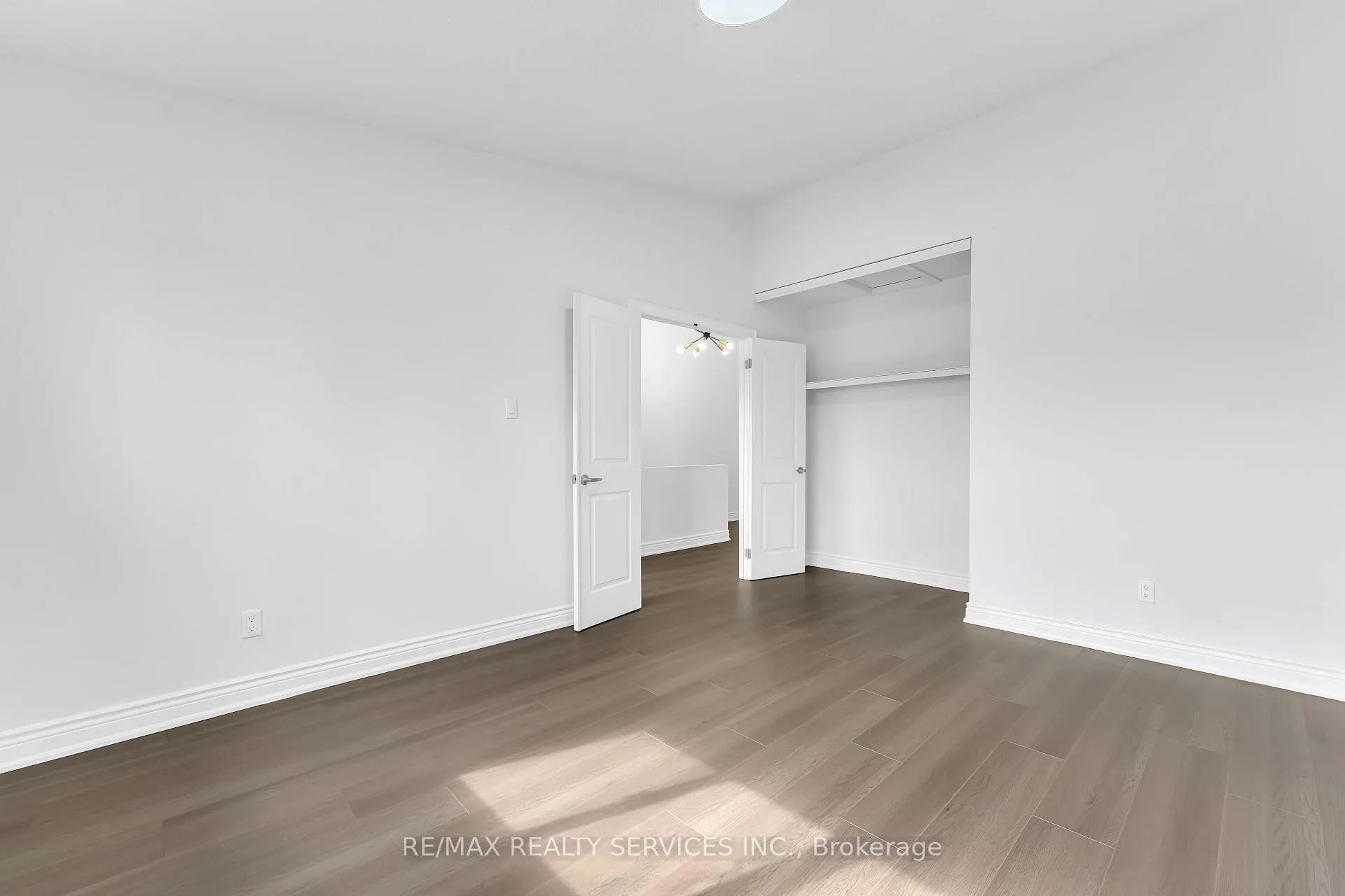 Photo 21 of 54 Greene Drive, Brampton, Madoc — HOMEH