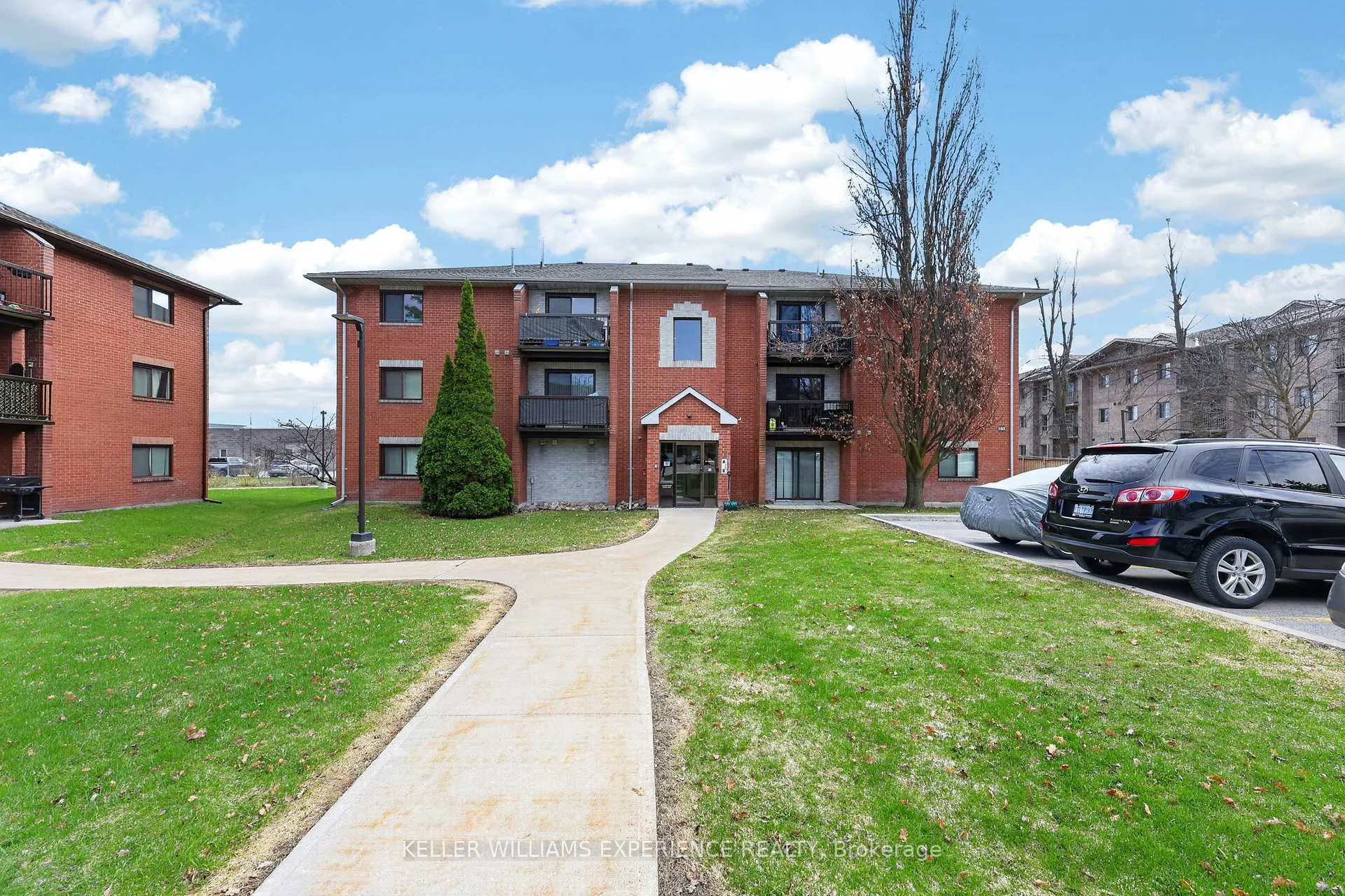 Photo 1 of Unit C4, 183 Edgehill Drive, Barrie, Letitia Heights — HOMEH