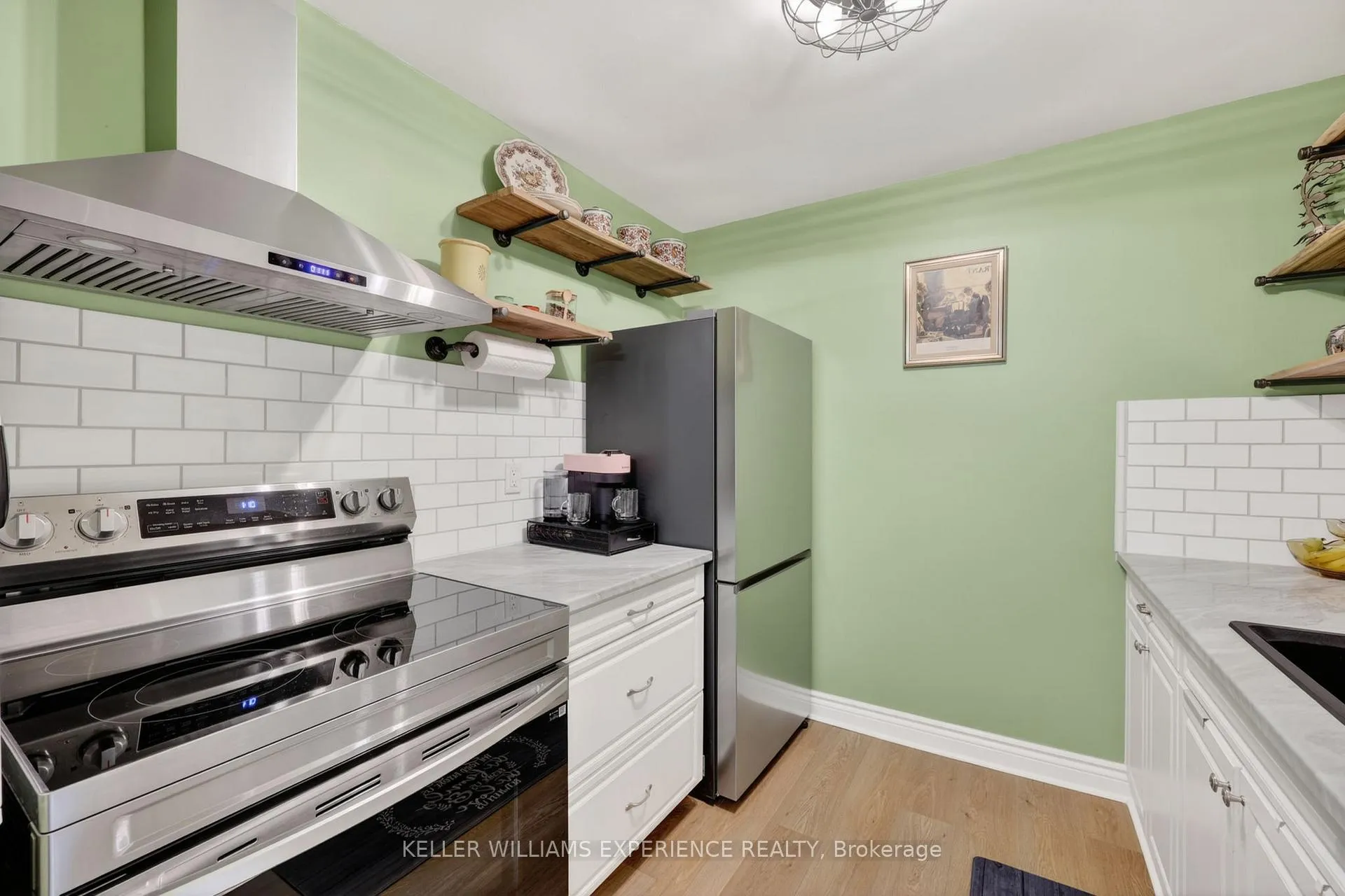Photo 10 of Unit C4, 183 Edgehill Drive, Barrie, Letitia Heights — HOMEH