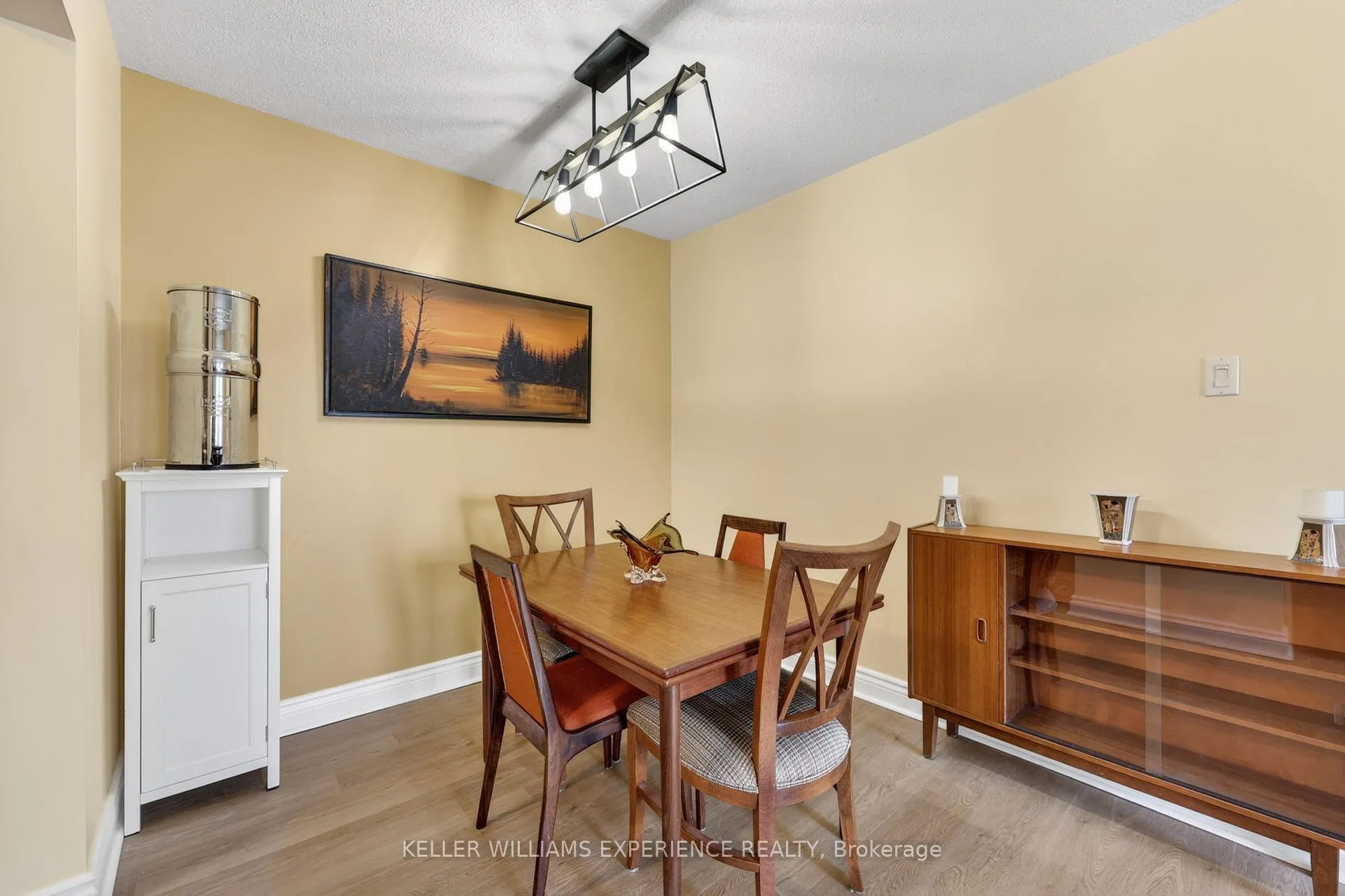 Photo 12 of Unit C4, 183 Edgehill Drive, Barrie, Letitia Heights — HOMEH