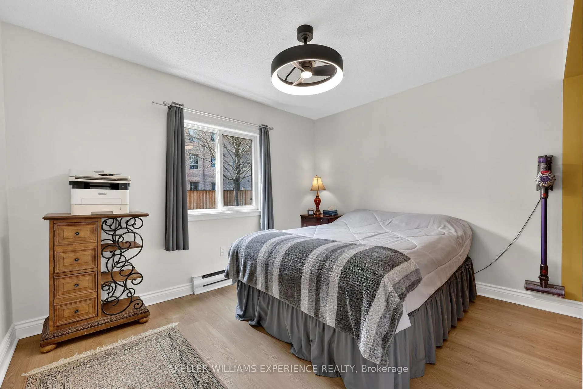 Photo 19 of Unit C4, 183 Edgehill Drive, Barrie, Letitia Heights — HOMEH