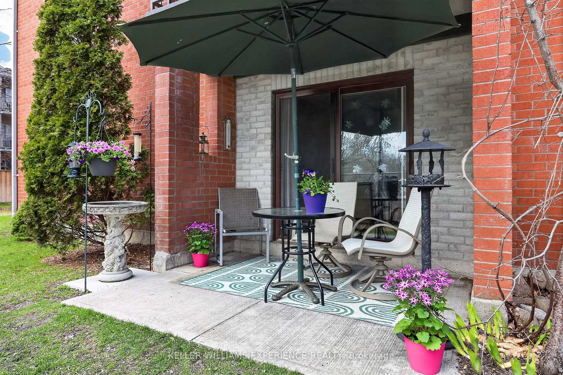 Photo 22 of Unit C4, 183 Edgehill Drive, Barrie, Letitia Heights — HOMEH