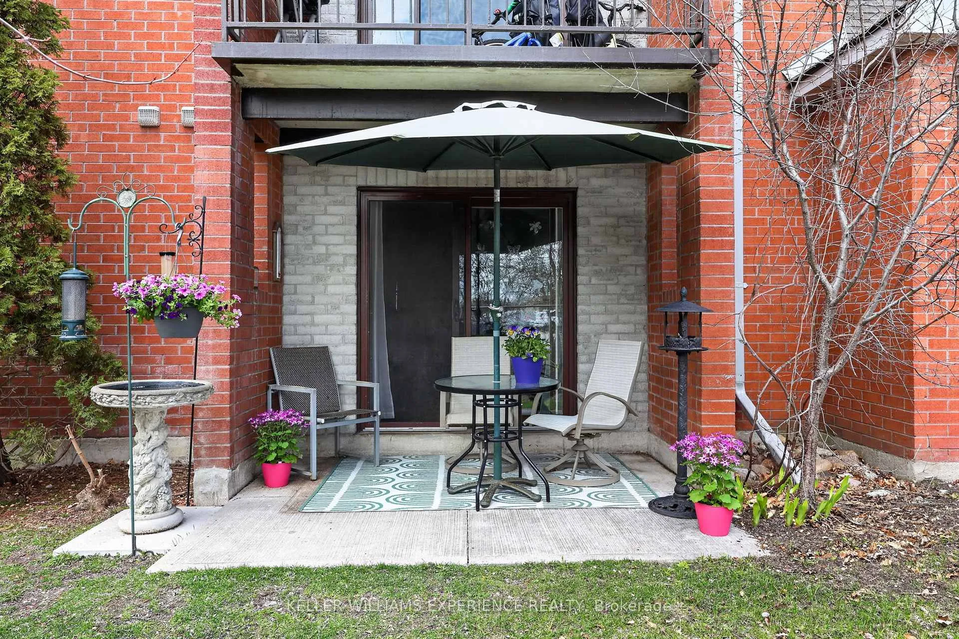 Photo 23 of Unit C4, 183 Edgehill Drive, Barrie, Letitia Heights — HOMEH
