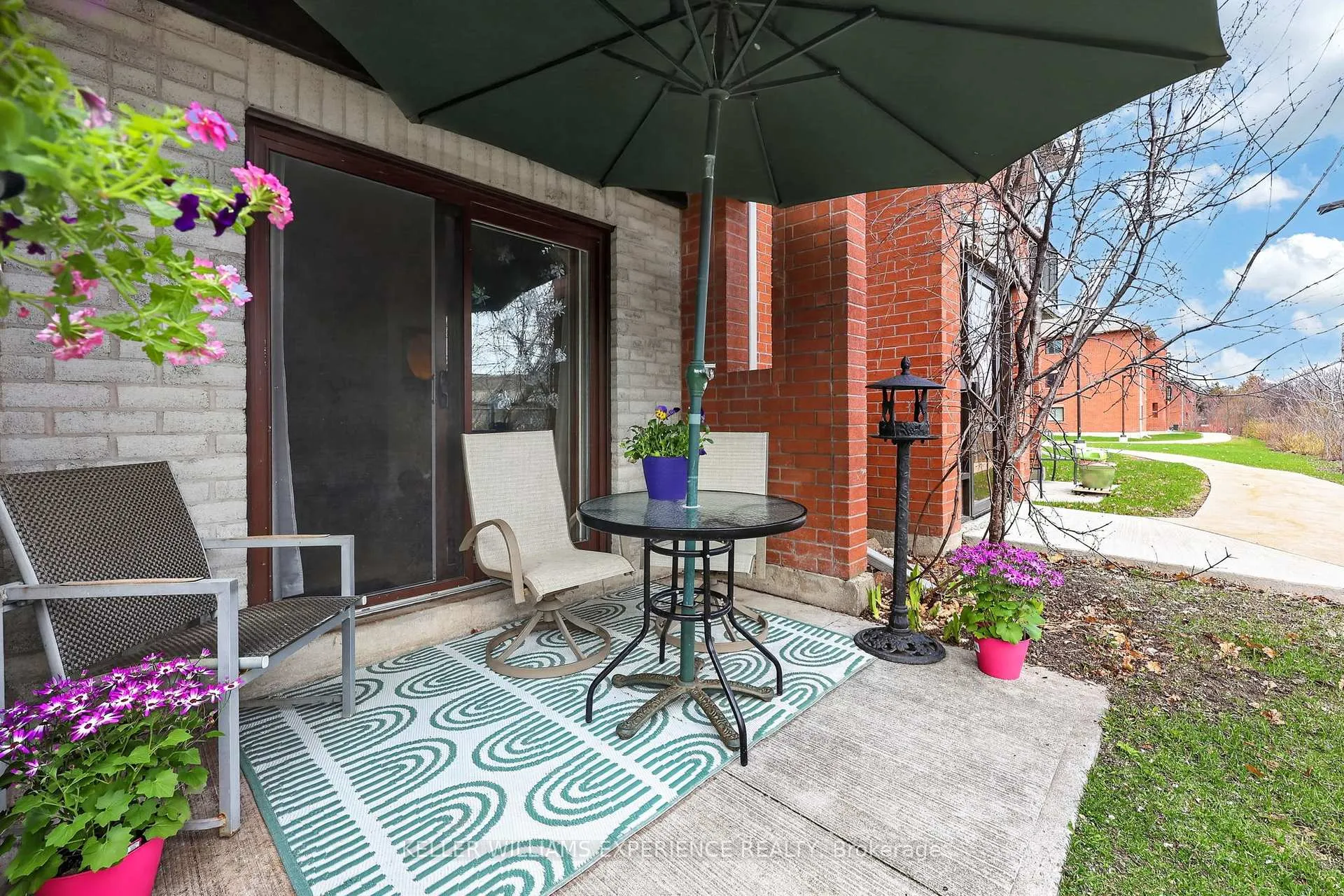 Photo 24 of Unit C4, 183 Edgehill Drive, Barrie, Letitia Heights — HOMEH