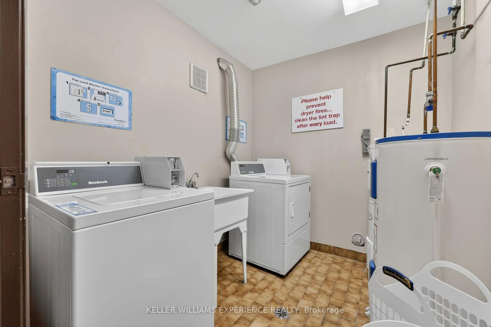Photo 28 of Unit C4, 183 Edgehill Drive, Barrie, Letitia Heights — HOMEH