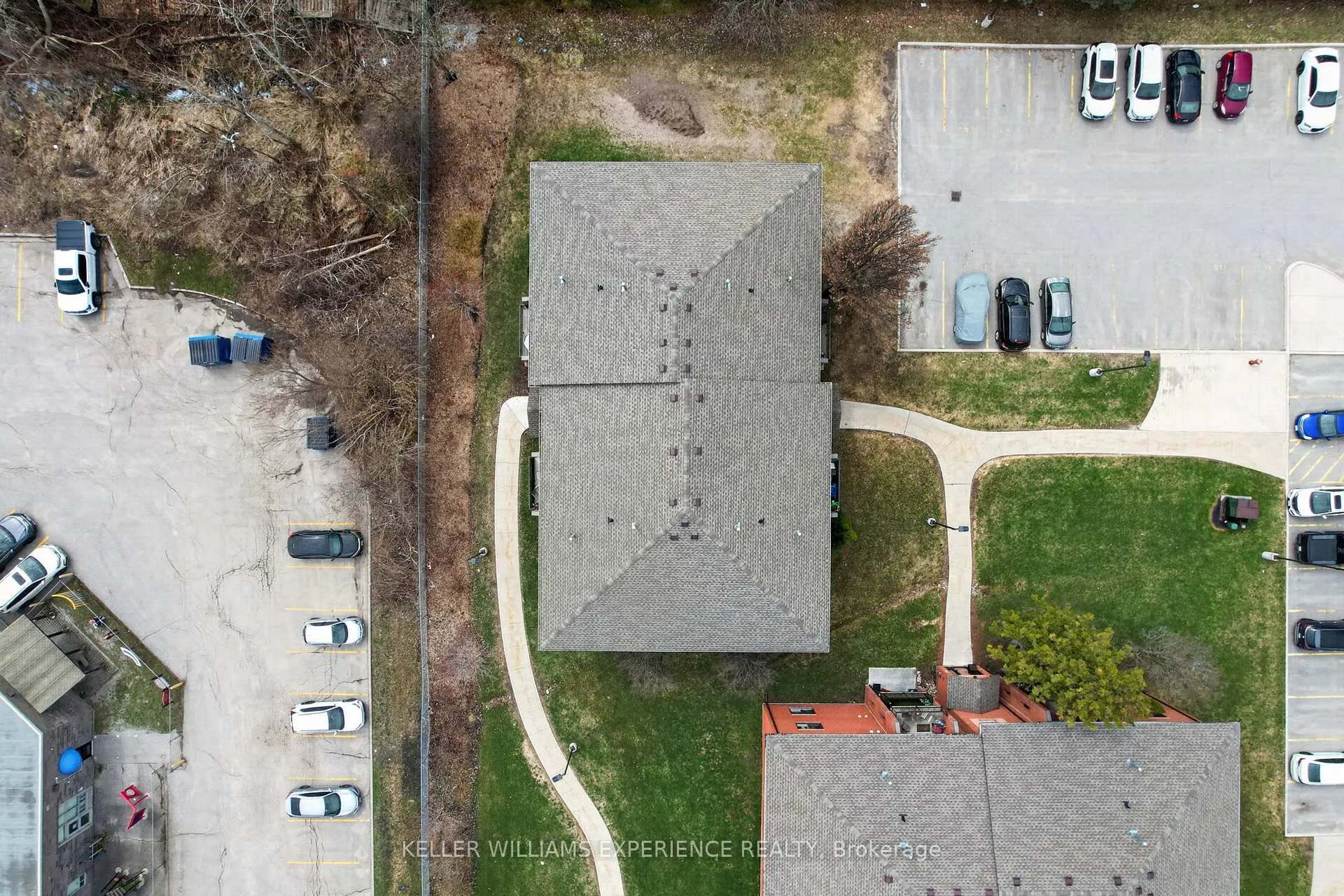 Photo 30 of Unit C4, 183 Edgehill Drive, Barrie, Letitia Heights — HOMEH