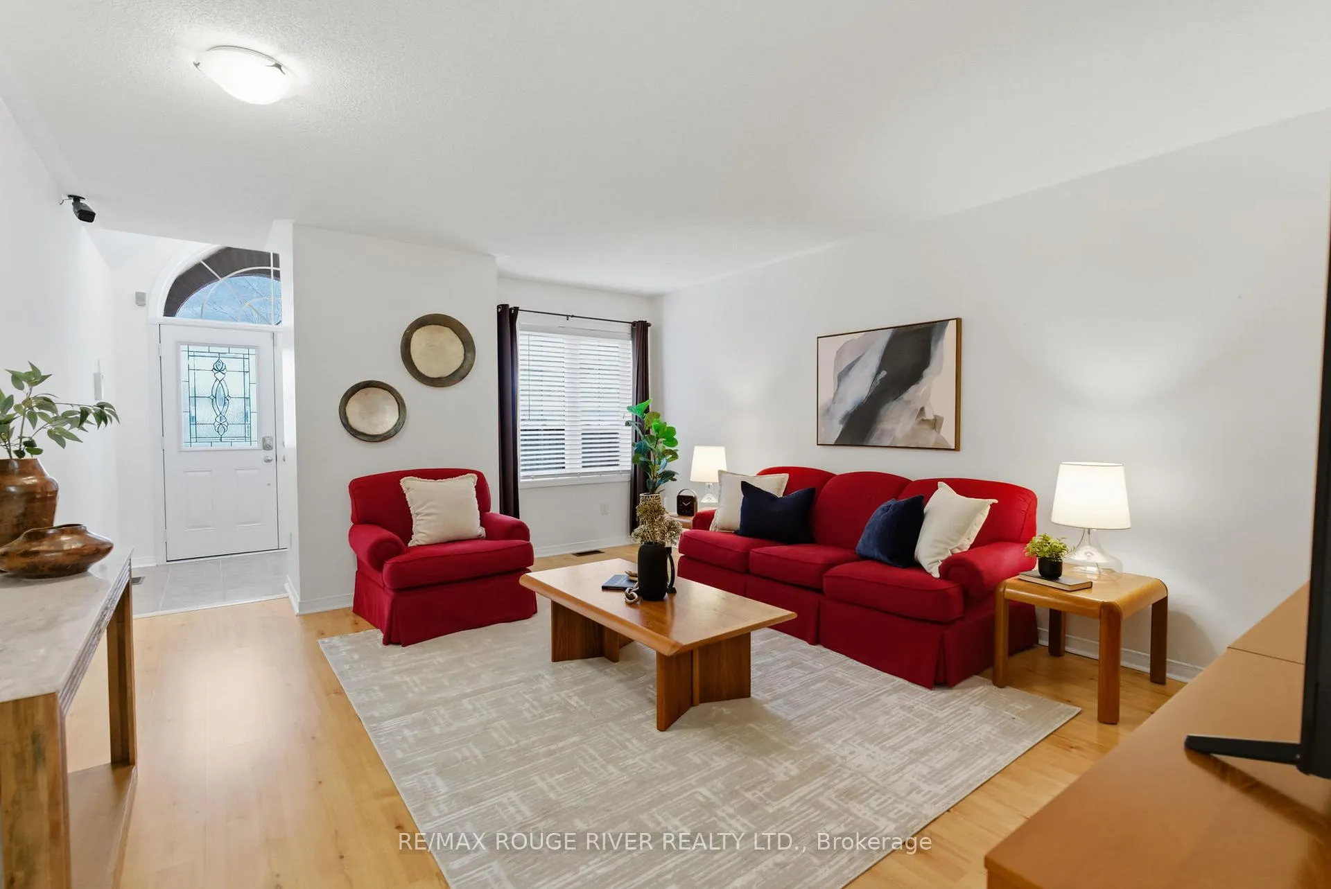 Photo 4 of 1154 Meath Drive, Oshawa, Pinecrest — HOMEH