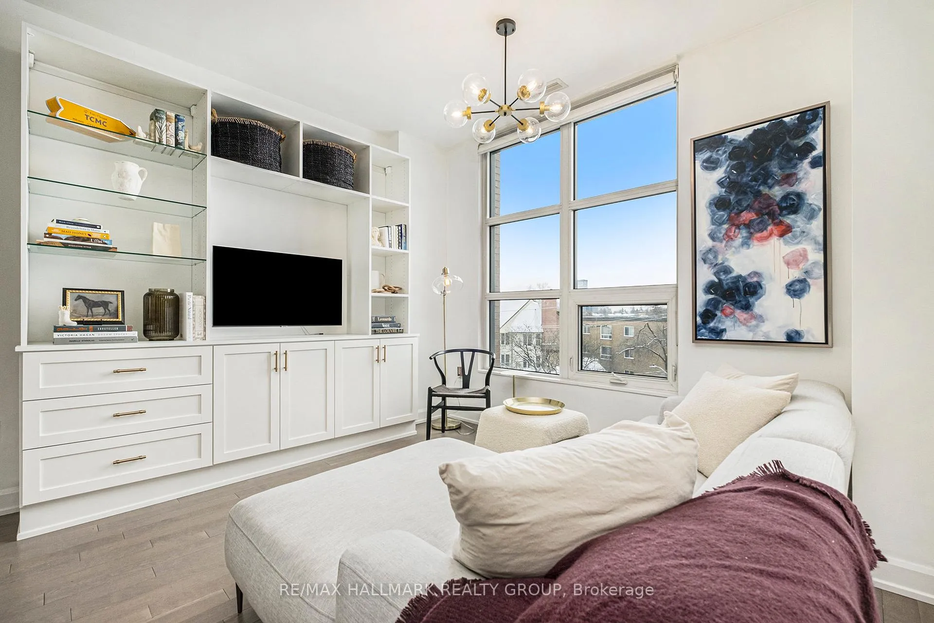 Photo 4 of Unit 404, 10 Rosemount Avenue, Ottawa, Hintonburg — HOMEH