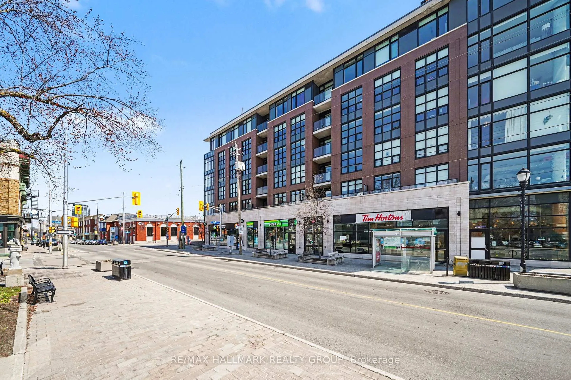 Photo 15 of Unit 404, 10 Rosemount Avenue, Ottawa, Hintonburg — HOMEH