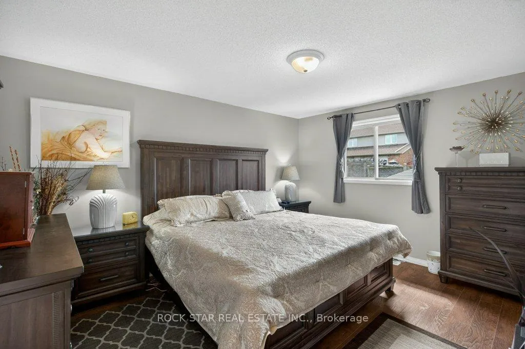 Photo 14 of 35 Hepburn Crescent, Hamilton, Mountview — HOMEH
