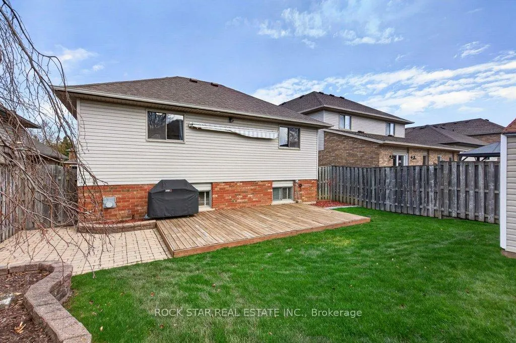 Photo 36 of 35 Hepburn Crescent, Hamilton, Mountview — HOMEH