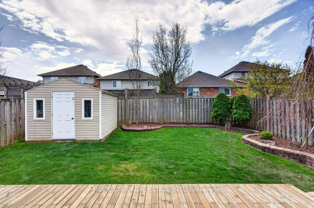Photo 37 of 35 Hepburn Crescent, Hamilton, Mountview — HOMEH